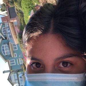 Meet your Posher, Vanessa